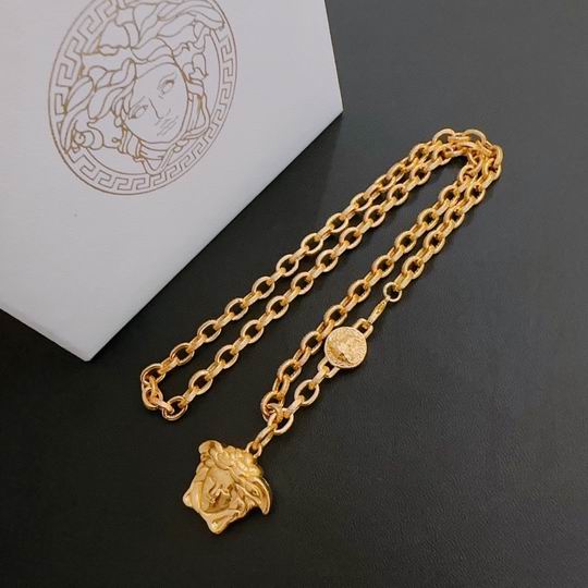 Versace necklace 11lyh110